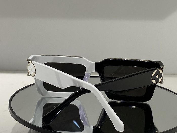 Louis Vuitton Sunglasses Top Quality LVS00700